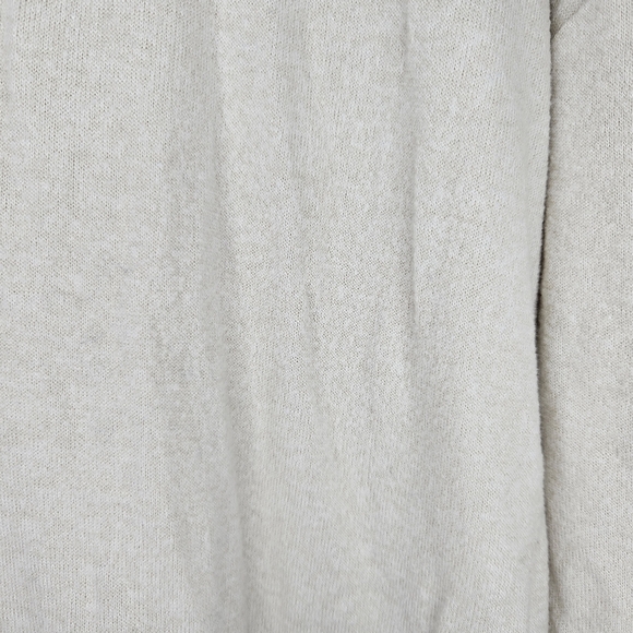 Express One Eleven Lightweight V-Neck Cream Sweater Sz S - Picture 5 of 7